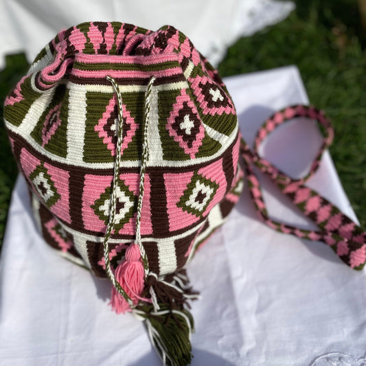 WAYUU BAG / Medium Crochet BAG / Wayuu Crossbody Purse / Mochila / Handmade Crochet Purse / Crochet Crossbody Bucket Bag